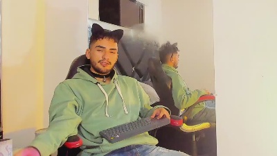 AlekRuiz from Colombia