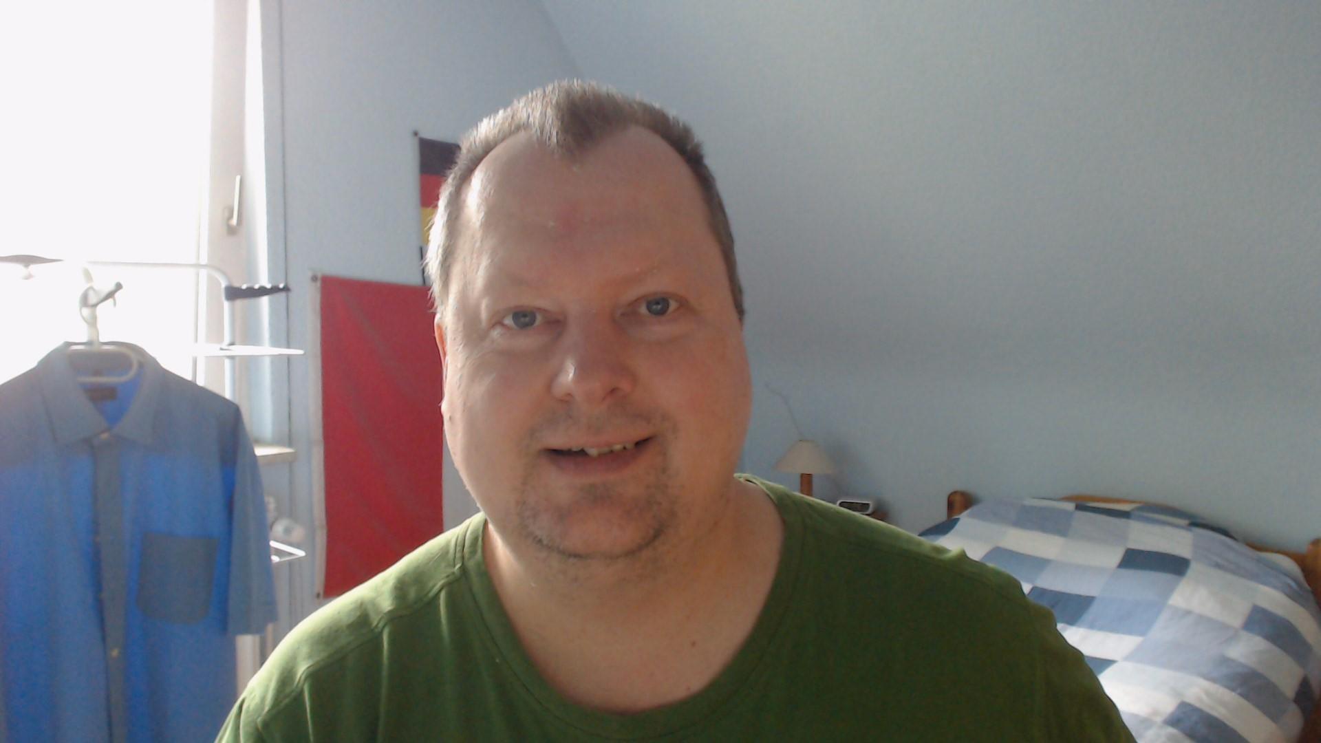 Andre124231 from Germany