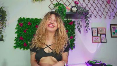 Bri_cullen from Colombia