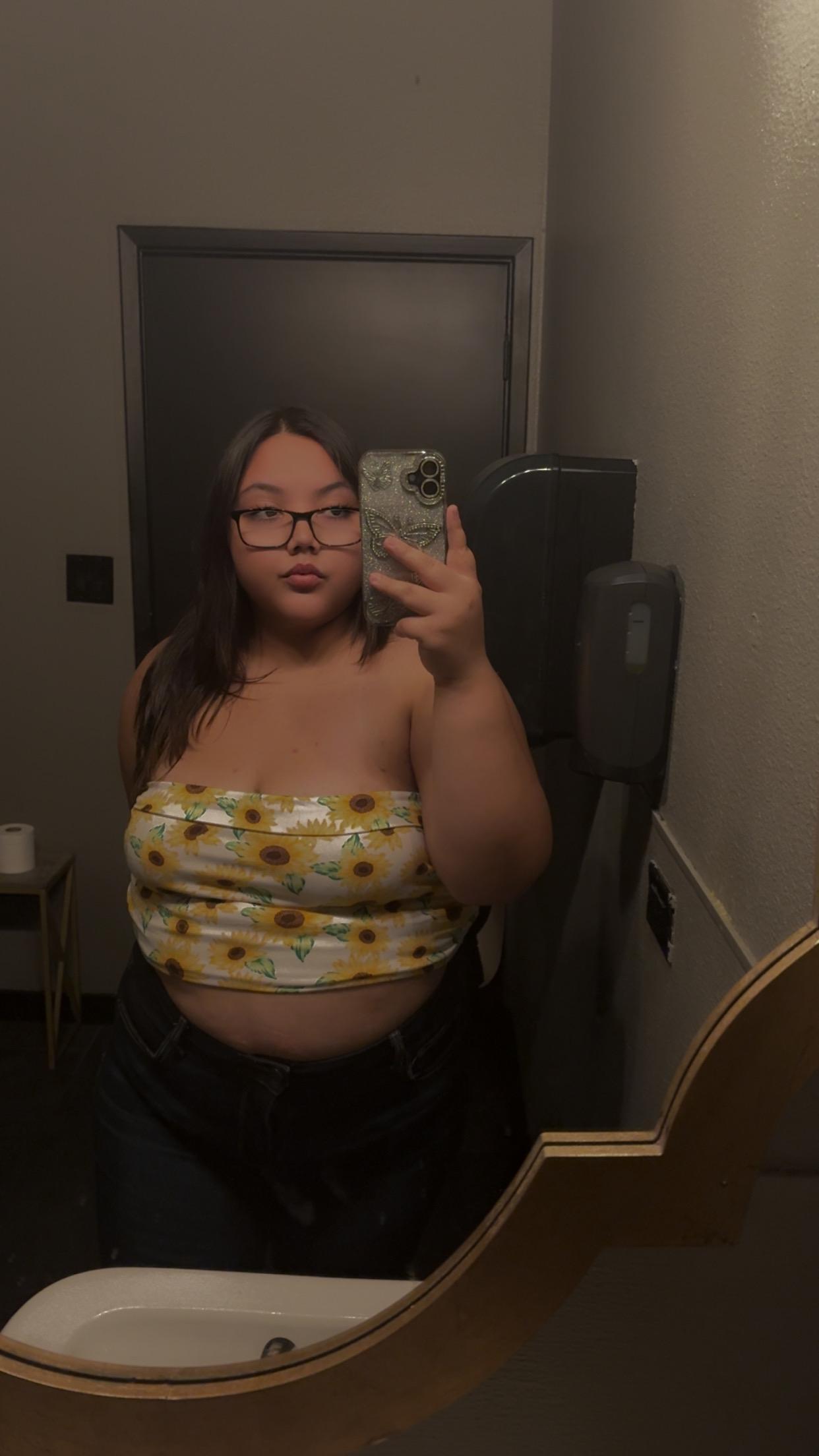 Chicklovers69 from United States