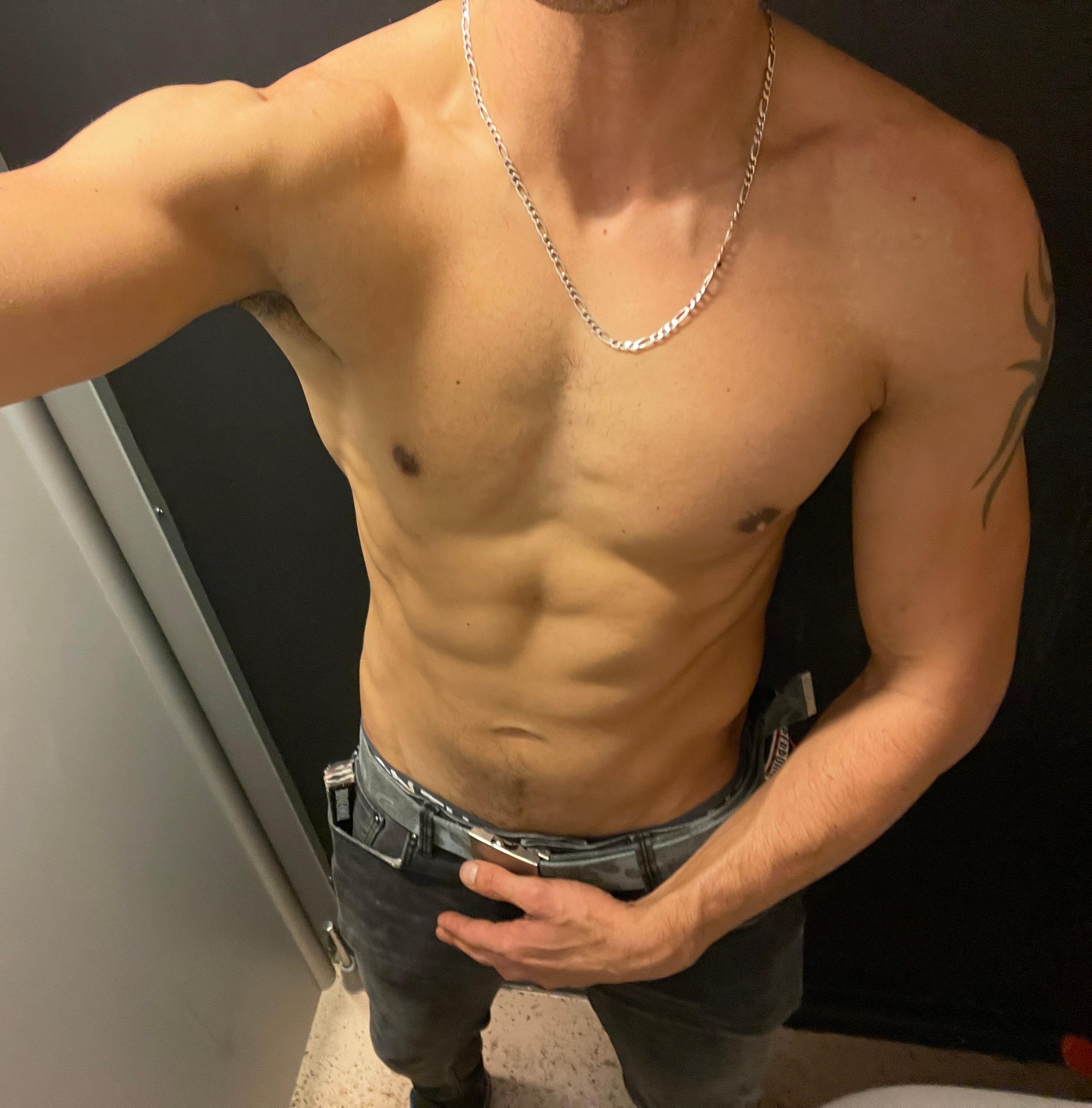 Dutchversaguy from Netherlands