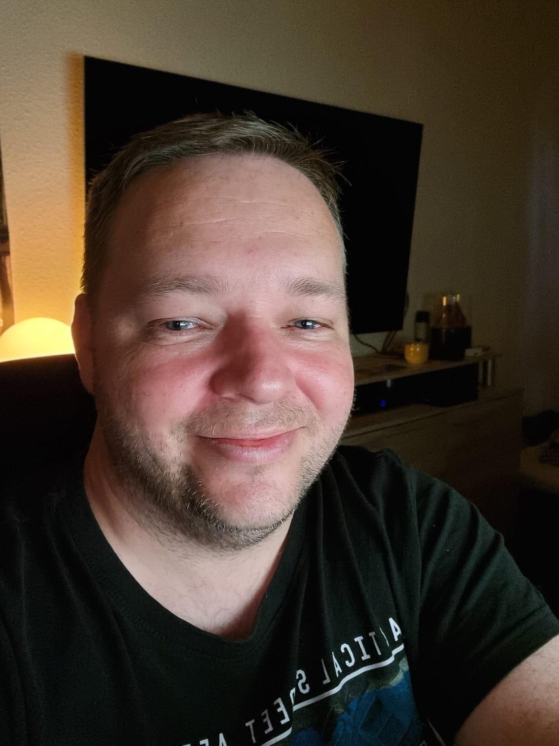 Franky0075 from Germany