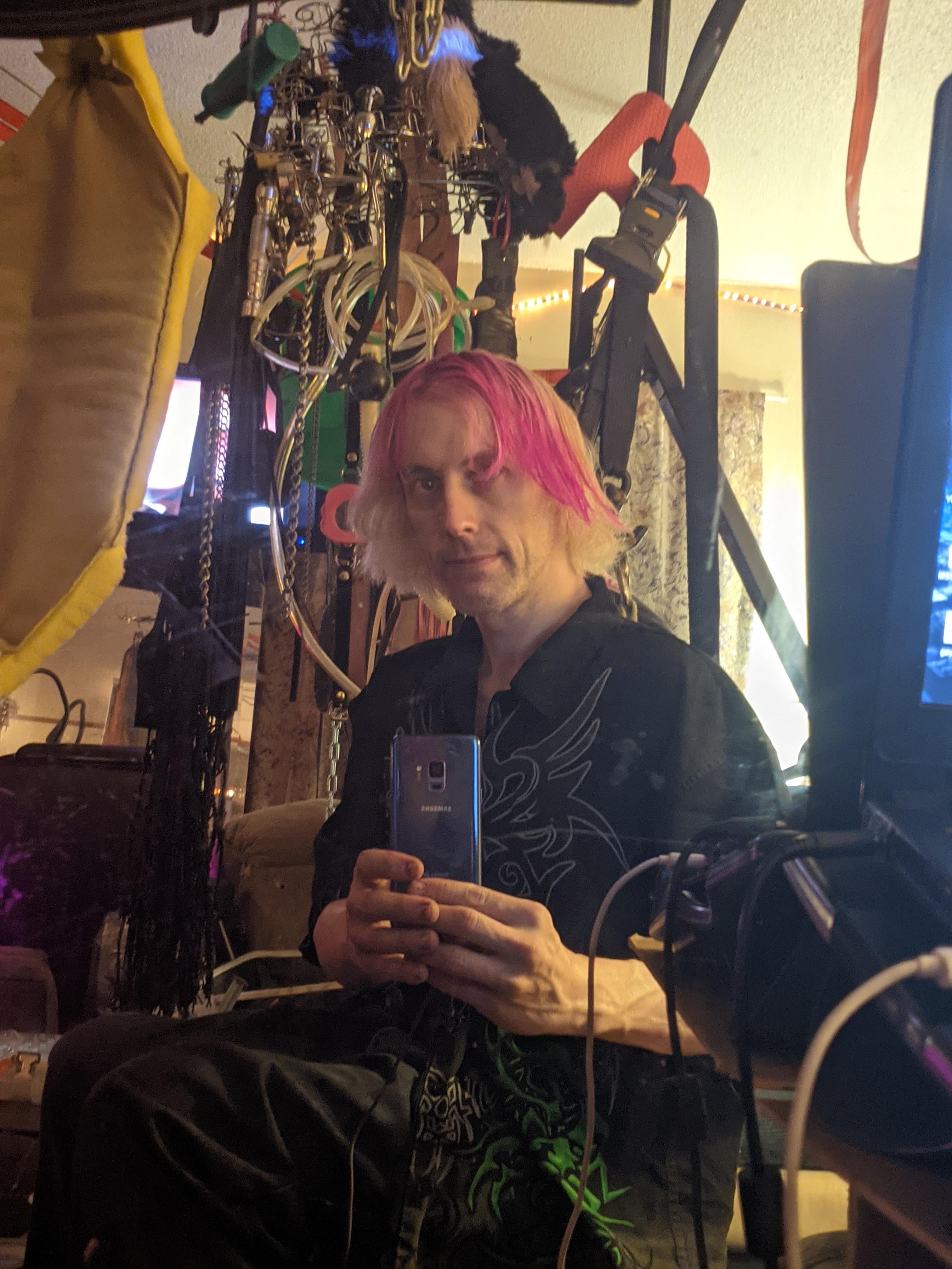 Kinkynoytoy from United States