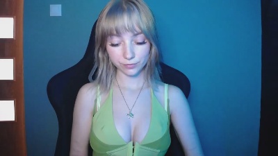 LuciaAdorable from United Kingdom