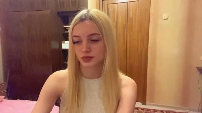 MadlynMuthana from Poland