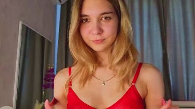MaeAlison from Spain