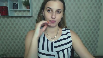 MariaSmilee_ from United States