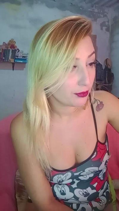 Mazie07 from Brazil