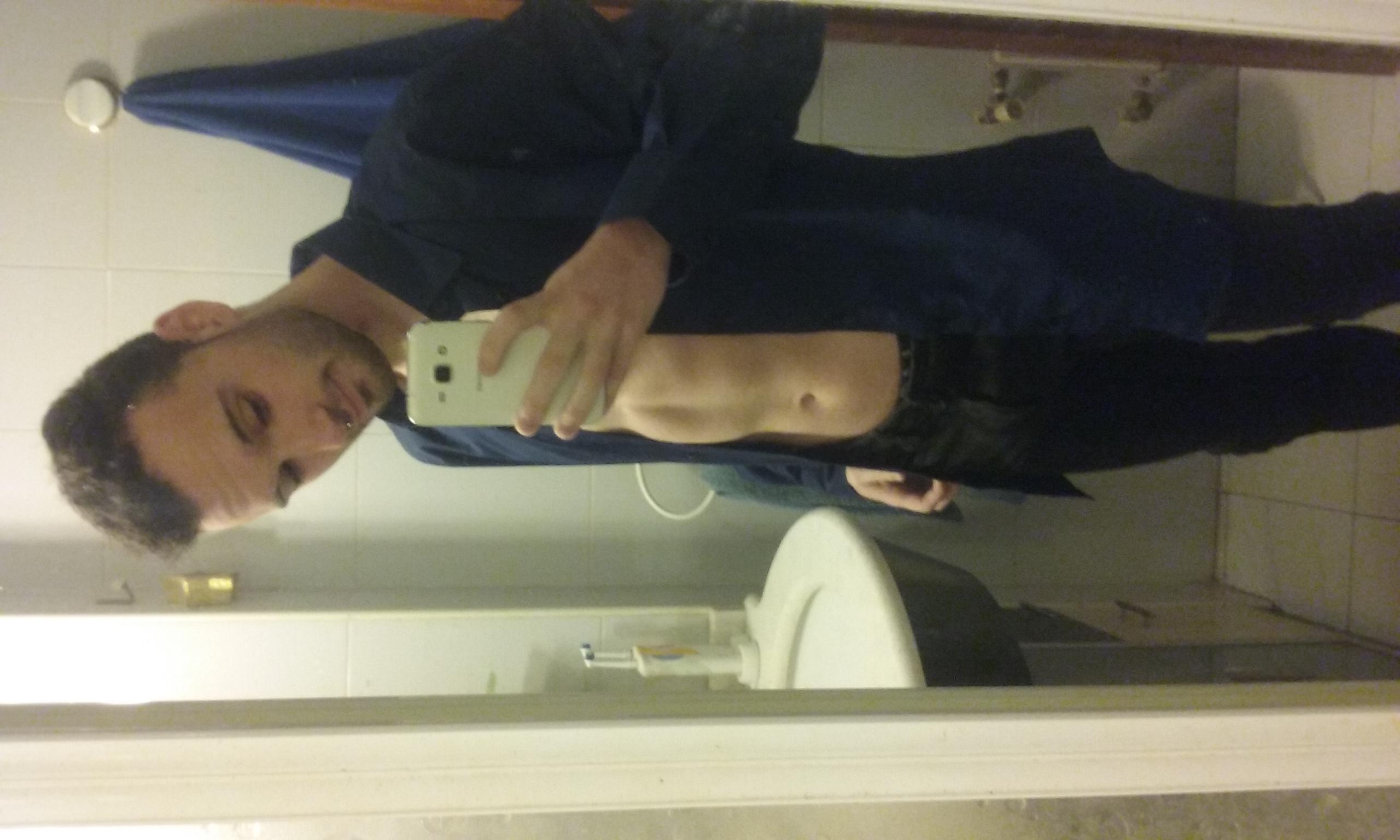 RoberHot24 from Spain