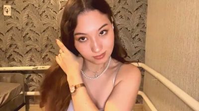 SuzannLertora from Japan