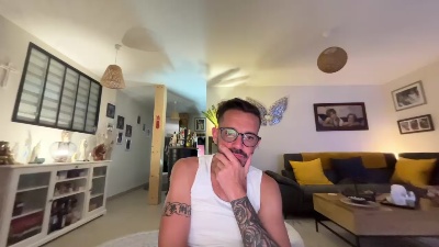 Thony8974 from France