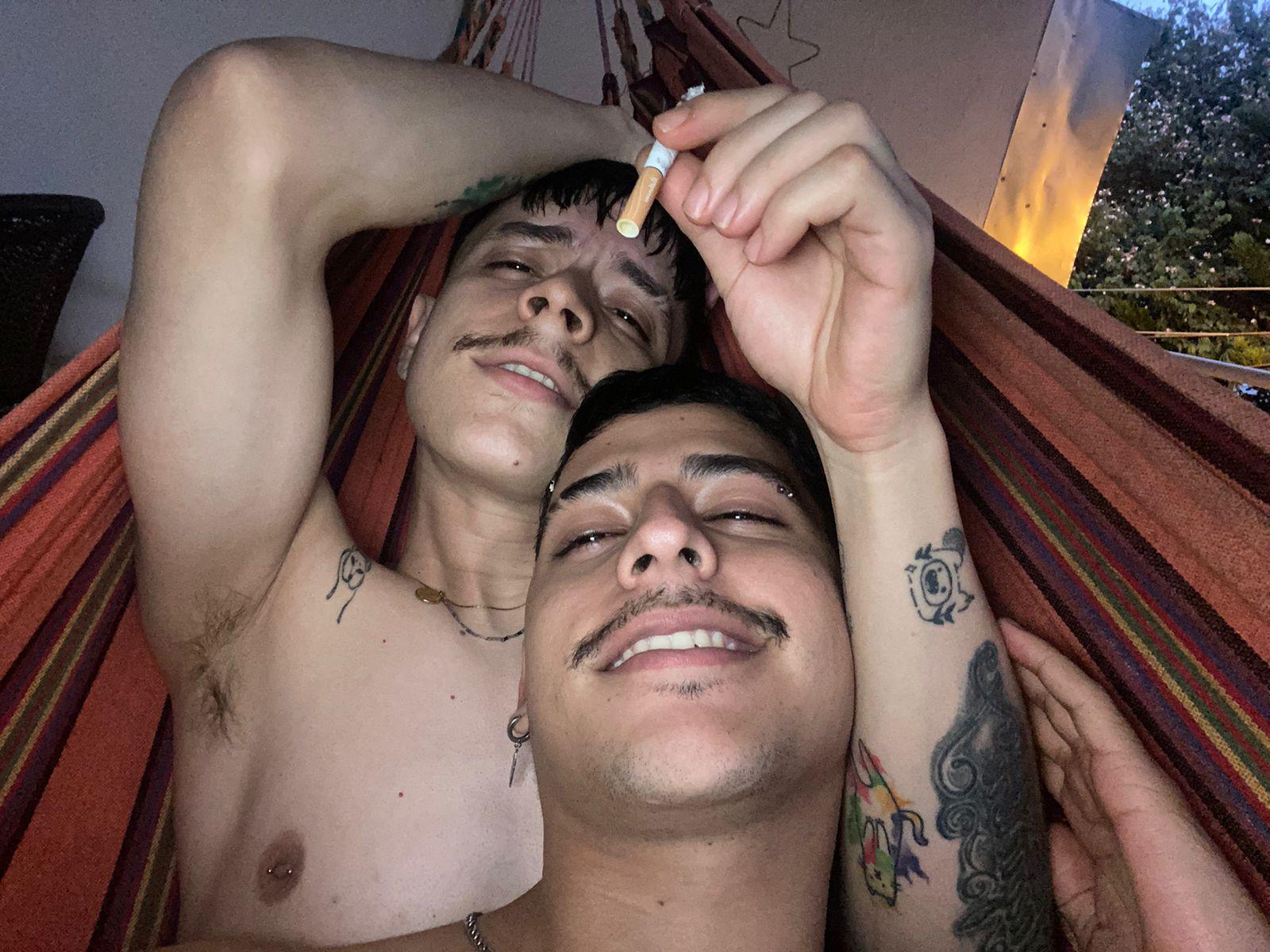 Xxtwohotzxx from Colombia