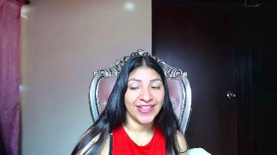 holly20a from United States
