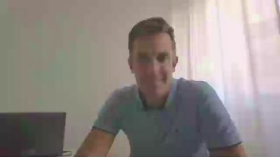 horny_boyxxx from United Kingdom