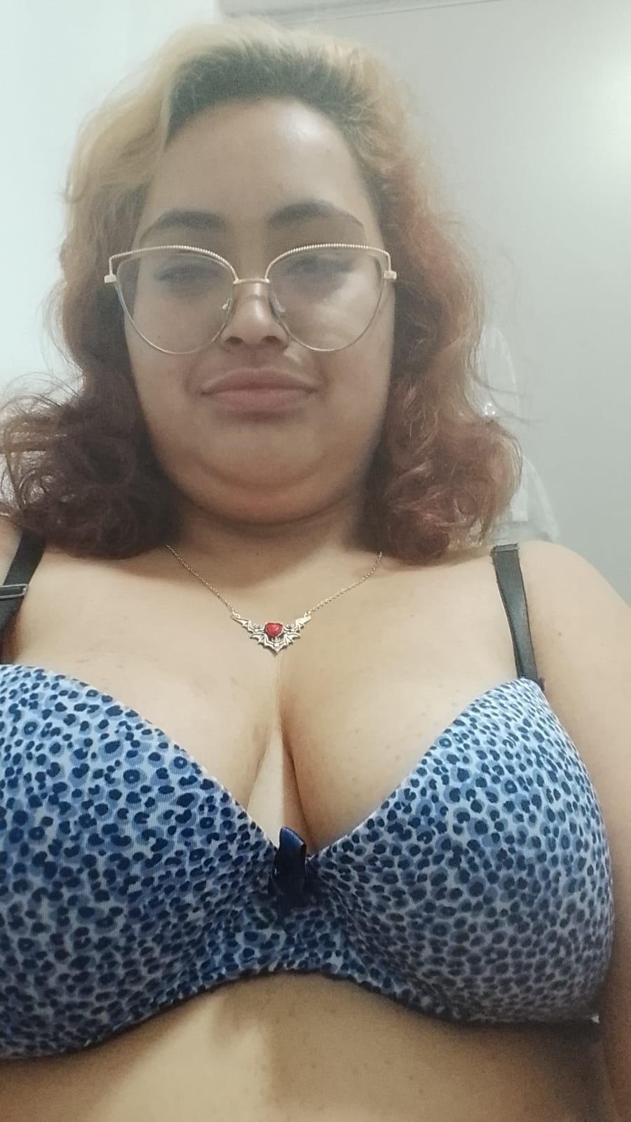 lilly_beth from Puerto Rico