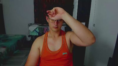 sexxymuscles from United Kingdom