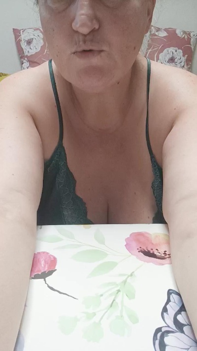 veronica237 from Italy